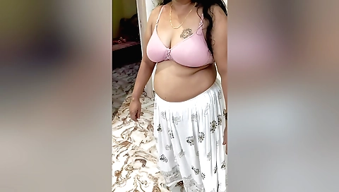 Indian chubby gets to play with cards and be fucked