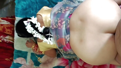 Indian babe with hairy cunt is going to get cum in her mouth