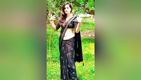 Stepsister gets her boyfriend's big cock inside her