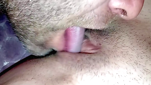 Indian babe with a sexy face and a nice ass is horny