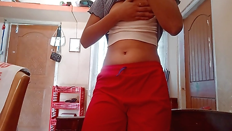 Solo video shows a hot woman stretching her legs wide