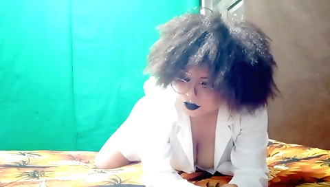 Amateur nurse that was assigned night shift to visit her patient