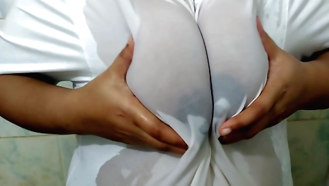 Indian girl with big tits shows her beauty in her shower