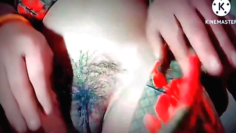 Indian lady shows her hairy body in a homemade solo vid