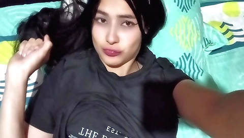 Indian solo amateur female has a big ass 4k fucking