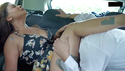 Latina is showing off her perfect body and getting a load