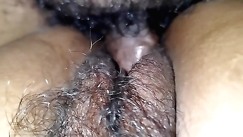 Hot indian slut amateur porn video with hairy pussy