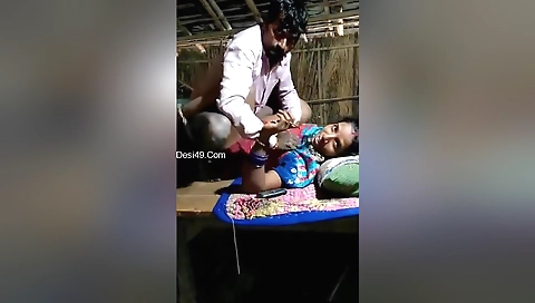 Indian babe gets a blowjob and a good handjob on her cam