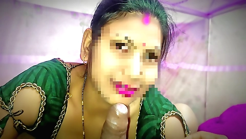 Bhabhi 18+ is getting filled with sperm in her mouth