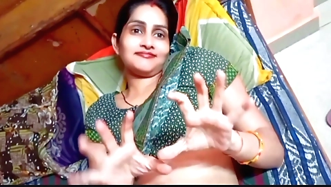 Desi babe dressed in sexy black dress gets her pussy fingered