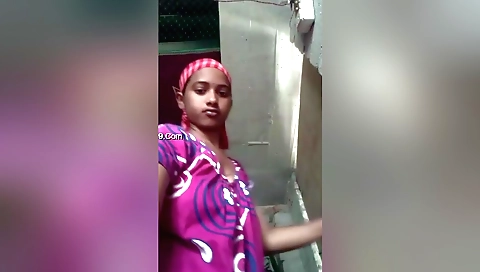 Indian woman removes her dress and shows off her body