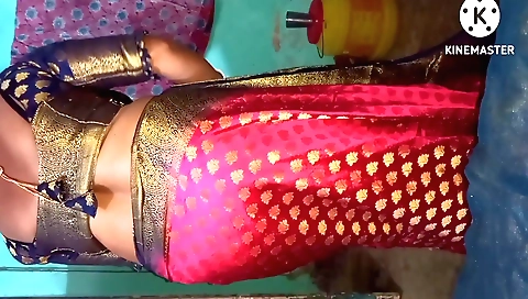 Bhabhi ki sari show – hot brunette bhabi shows us how she feels