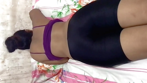 Indian solo amateur video showing me cumming in my ass