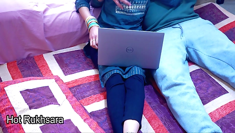 Amateur wife humping her hubby in the dressing room