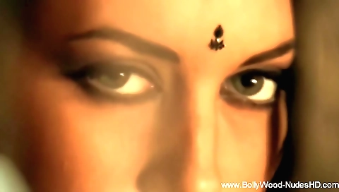 Horny brunette babe with big boobs and a sexy body