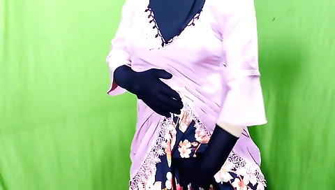 Indian girl gets fucked by her neighbor in the yard