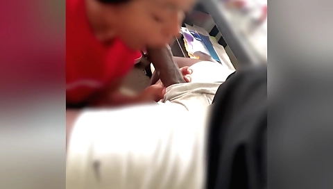 Amateur brunette masturbating with her throat and pussy