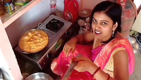 Hot Indian Bhabhi Fucked Rough By Old Stepfather In Law