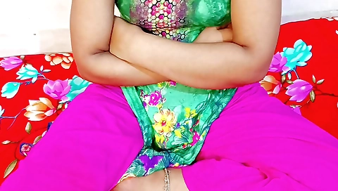 Indian girl loves me in my head and I love to fill her pussy