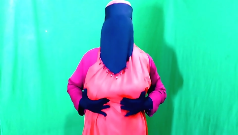 Indian girl loves feeling her stepbrother inside her