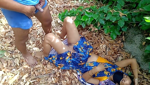 Indian guy in red clothes fucks a brunette and drops sperm