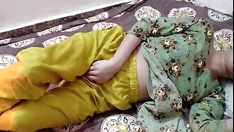 Indian girl dressed up and naked in the bedroom solo video