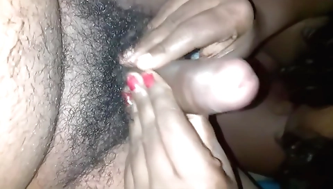 Hairy brunette pussy fucked and licked in amateur vid