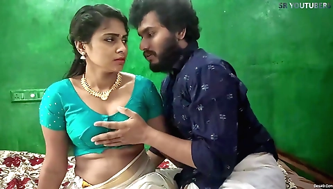 Squeezing her juicy pussy a bunch of times on camera