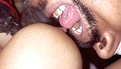 Indian chick makes you feel hungry in 360 hd video