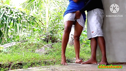 Amateur brunette stepmother gives a blowjob and gets fucked