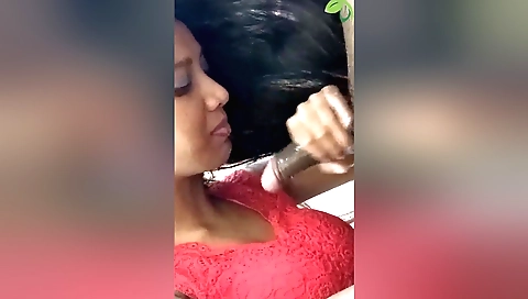 I'm sharing my homemade deepthroat with you on webcam