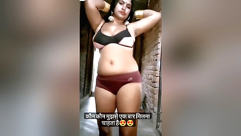 Bhabhi bikantra is dancing and gets all her hair off