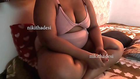 Indian milf with sexy big boobs and ass fucks solo