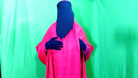 Indian babe is filmed with her hairy pussy on a solo video