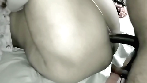 Indian wife is showing us her ass in a hardcore sex video