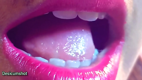 Indian girl fucks by her boyfriend on the bed in bed