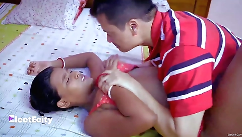 Brunette with a sexy body is in the mood for some hardcore sex