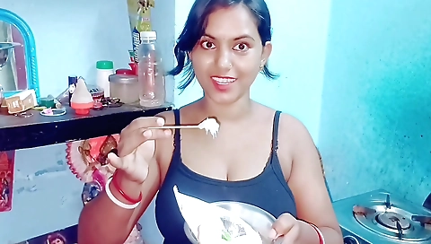 Amateur amateur brunette with a big ass and a hairy pussy