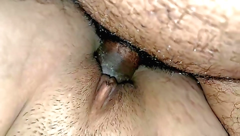 Indian girl in her sexy shirt and leather pants is fucking